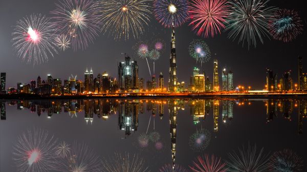 الألعاب النارية في دبي