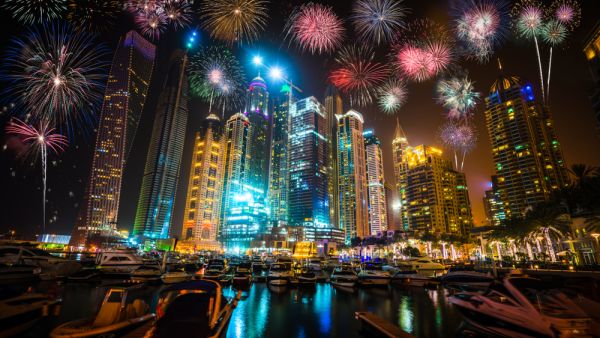 الاحتفال بليلة رأس السنة في دبي