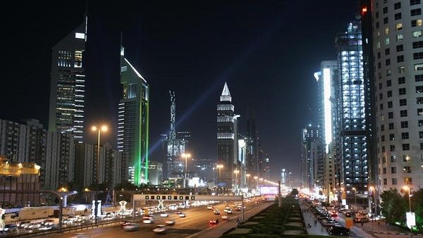 أن الأشخاص الذين يبحثون عن عمل في الإمارات يلتزمون بشكل كبير بانتهاج الممارسات التي من شأنها مساعدتهم على اكتساب مهارات جديدة.