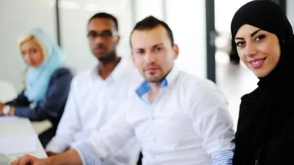 أظهرت الدراسة، التي أجرتها (كاسبرسكي لاب) حول المخاطر الأمنية لتكنولوجيا المعلومات للشركات العالمية للعام 2014 أن التبادل غير المقصود للبيانات من قبل الموظفين ينجم عنه حالياً فقدان أكبر للبيانات مقارنة بالأضرار التي تسببها الثغرات الأمنية في البرامج