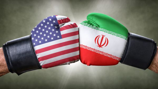 يتمثل الضغط الأميركي على إيران، ضمن أمور أخرى، في محاولة منع طهران من بيع نفطها والحصول على ثمنه