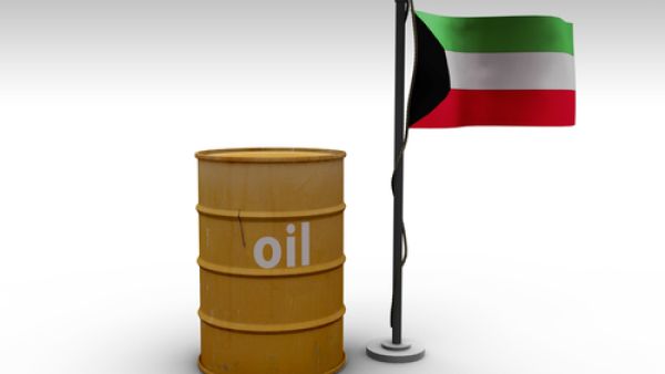 الكويت بدأت أخيراً إجراء دراسة جدوى أولية بهدف زيادة طاقة التكرير للبلاد، بإضافة نحو 300 ألف برميل يومياً ومشروع للبتروكيماويات