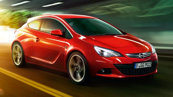 تطلق أوبل خمسة طرز جديدة في مصر هذا العام وهي كورسا وآدم وموكا وميريفا وأوبل كاسكادا