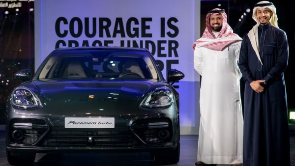 دشنت بورش رسمياً الجيل الجديد من باناميرا بفئتي باناميرا 4S وباناميرا تيربو