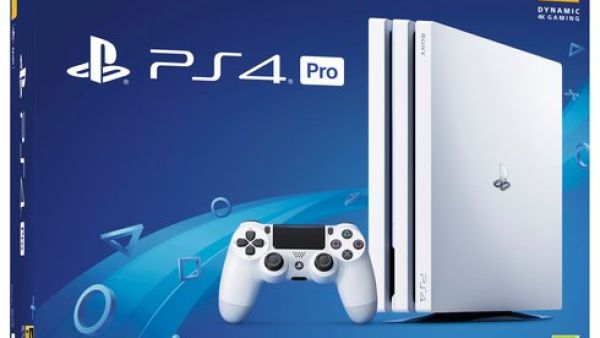 سوني تنافس مايكروسوفت بإطلاق جهاز PS4 Pro أبيض اللون بنفس يوم إطلاق Xbox One X!