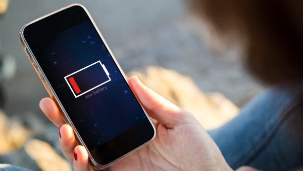 5 خدع تمنح هاتفك بطارية أطول عمرا بـ ساعات