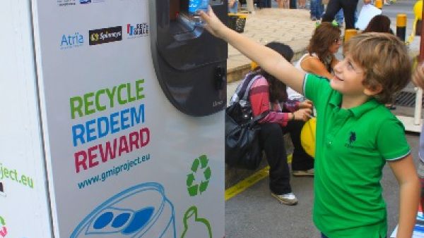 Recycling machine