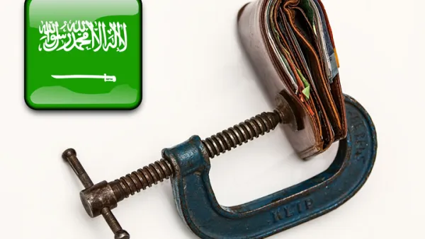 تتبنى الحكومة السعودية ، شانها شان سائر دول الخليج النفطية خططا لتعزيز الإيرادات غير النفطية عبر إجراءات تشمل فرض ضرائب لكن هذه الخطط ستستغرق بضع سنوات لكي تؤتي ثمارها