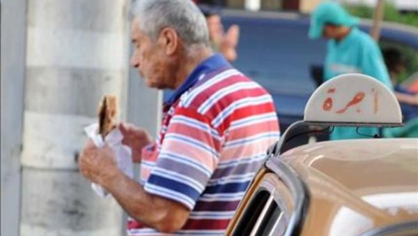لقد أجبرت الدولة سائقي السيارات العمومية للوصول الى حالة العجز