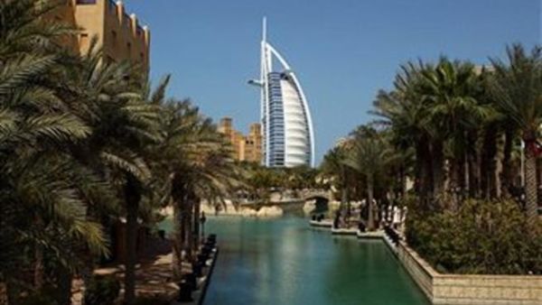 شهدت بورصة دبي للذهب والسلع ارتفاعاً في حجم التداولات خلال النصف الأول من العام الجاري شهدت بورصة دبي للذهب والسلع ارتفاعاً في حجم التداولات خلال النصف الأول من العام الجاري