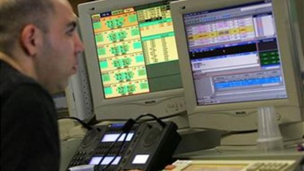 تراجع مؤشر سوق أبوظبي بنسبة 0,58% وتبعه مؤشر سوق دبي بتراجع 0,38%