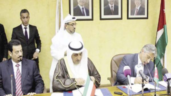 أشاد مدير عام الصندوق الكويتي للتنمية الاقتصادية العربية عبد الوهاب البدر بالجهود المبذولة من قبل الحكومة الاردنية للتغلب على التحديات الاقتصادية والمالية التي تواجهها أشاد مدير عام الصندوق الكويتي للتنمية الاقتصادية العربية عبد الوهاب البدر بالجهود المبذولة من قبل الحكومة الاردنية للتغلب على التحديات الاقتصادية والمالية التي تواجهها