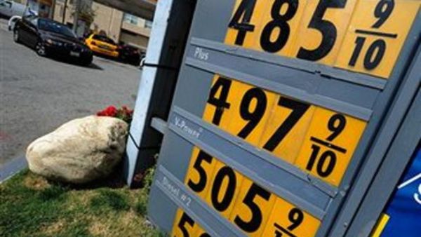 Oil prices above Riyadh’s preferred $100 a barrel but with expectations of slower demand in early 2013 Oil prices above Riyadh’s preferred $100 a barrel but with expectations of slower demand in early 2013