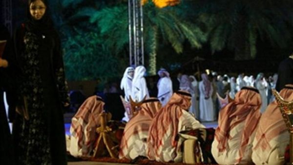 ان الدعم الجديد لمنشآت القطاع «الممتاز» سيكون 4 آلاف ريال شهريا (1.06 ألف دولار) مقابل توظيف السعوديين في العام الأول