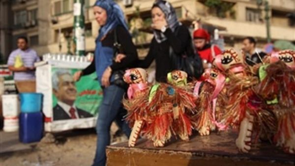 بدأت تسري شائعات غير مطمئنة يُخشى أن تتحول فجأة الى قرارات ترحيل للبنانيين من الخليج تمهيداً لجولة ضغوط جديدة