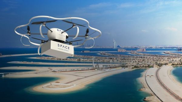 تعاونت شركة إنفرز للتكنولوجيا ومقرها دبي مع شركة سكاي كارت، وهي شركة لتصنيع الطائرات بدون طيار مقرها سان فرانسيسكو، لإنشاء طائرات بدون طيار ستستهدف قطاع الخدمات اللوجستية والتسليم