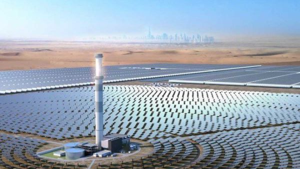 دبي تشيد أطول برج لإنتاج الطاقة الشمسية في العالم