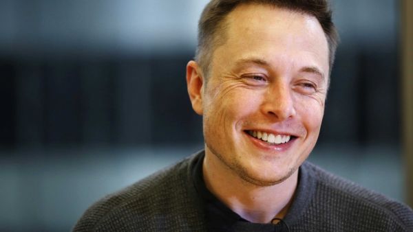 مؤسس تسلا إيلون ماسك 