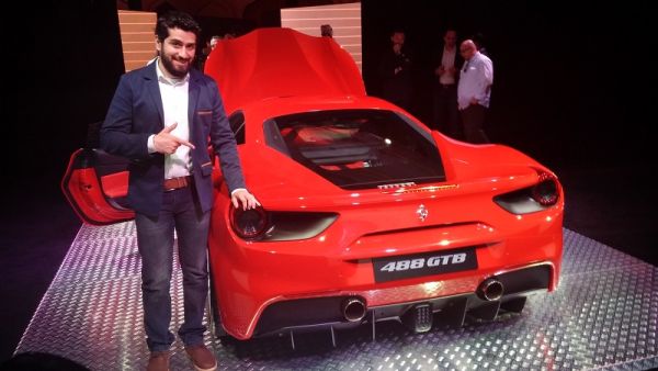 ستتوفر سيارة الجديدة للبيع في الأسواق العالمية خلال الربع الأخير من العام الحالي، وسيبدأ سعر فيراري 488 جي تي بي تقريباً من 242,650 دولار أمريكي (910 ألف ريال سعودي)