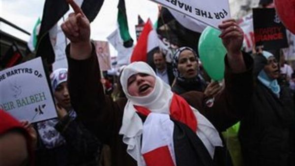 يَكمُنُ أبرزُ تحدٍ يواجهُ اقتصاداتِ دولِ الربيعِ العربي في جذبِ الاستثمار الأجنبي المباشرِ من جديد