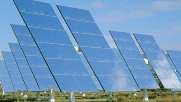 The fact that more countries are adopting renewable energy standards and planning to build solar plants has analysts and fund managers feeling more confident about the industry and bullish on solar in particular, because the market is no longer dominated by two or three players