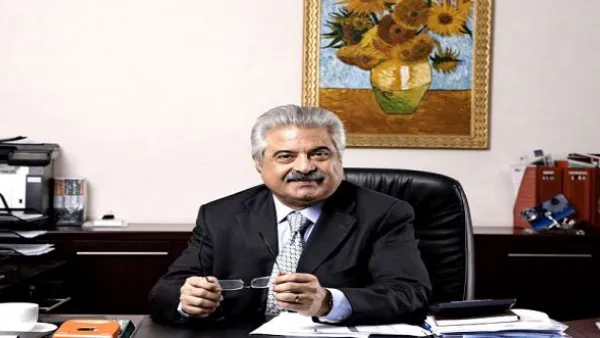 احتل باباني المرتبة 25 ضمن قائمة “فوربس لأغني 50 هندي في الخليج، مع صافي ثروة قدرها 420 مليون دولار (1.6 مليار درهم)