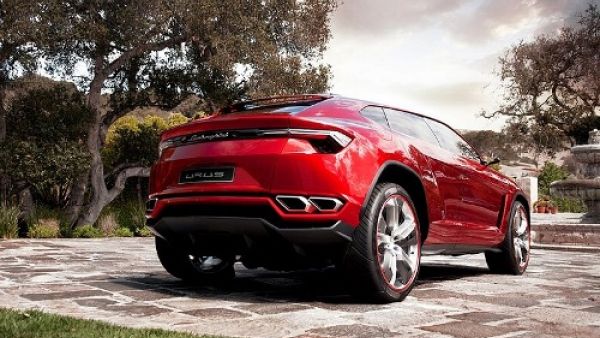 ستحظى لمبرجيني اوروس بنظام دفع رباعي للعجلات، وستكون مزوّدة بمحرك V8 مع شاحن توربيني جديد بالكامل