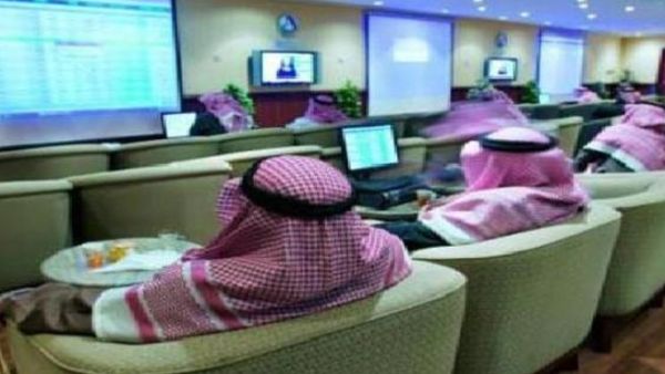 انخفضت أربع بورصات خليجية بقيادة سوق دبي المالي