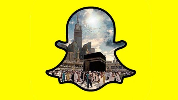 سناب شات كانت قد أطلقت خدمة القصص المباشرة "Live Stories "، قبل أكثر من عام حيث تخصص هذه الخدمة لبث اليوميات من المدن والكثير من الاحداث الرياضية والفنية والمناسبات الكبرى