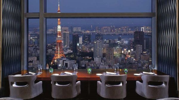 استضاف فندق الريتز كارلتون في طوكيو مهرجان الطعام والنبيذ الشرق آسيوي استضاف فندق الريتز كارلتون في طوكيو مهرجان الطعام والنبيذ الشرق آسيوي