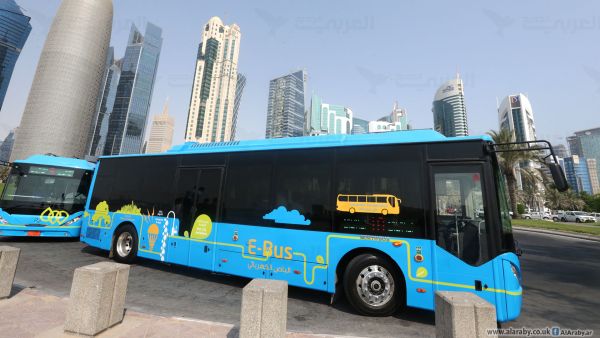 قطر تبدأ تجربة تشغيل الحافلات الكهربائية 