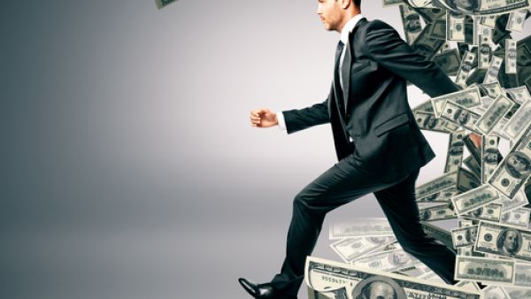 أي شخص لديه الجنون والابتكار، فإن المستقبل ينتظره ليقوم باستكشافه