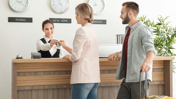 بلغ عدد السياح المحليين في فنادق أبوظبي في أغسطس 147.5 ألف نزيل.
