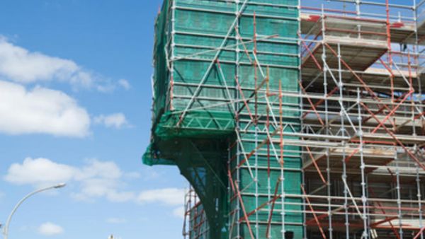 وضع أمير المنطقة الشرقية حجر الأساس للمدينة الصناعية الثانية في الأحساء كأكبر مدينة صناعية في السعودية بمساحة تصل إلى 300 مليون متر، وبتكلفة لتطوير المرحلة الأولى منها تبلغ نحو 111 مليون ريال