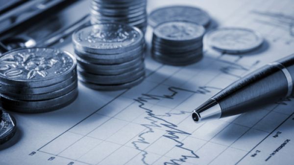 في أبوظبي صعد سهما مؤسسة الإمارات للاتصالات "اتصالات" وبنك أبوظبي الوطني ذوي الثقل في السوق بنسبة 2.9 و2.5 في المائة على الترتيب