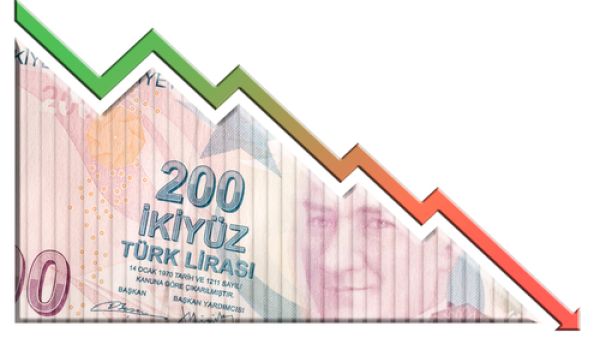 انخفض سعر الليرة الى 3.59 مقابل الدولار أي بخسارة بنسبة 1.38 في المئة