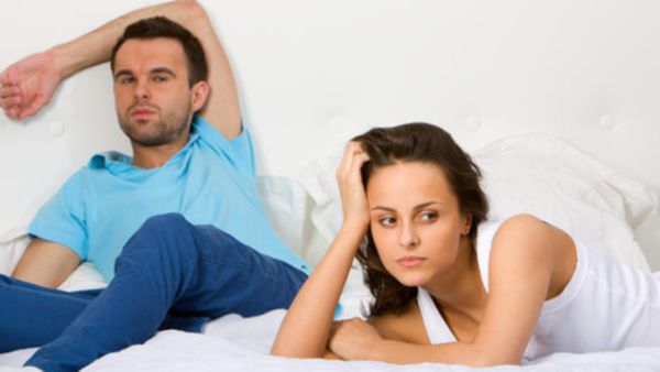 لا يحبّذ المداعبة بل يحاول أن يقترب منك مباشرةً ليقبّلك