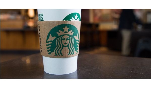 The Caramel Popcorn Frappuccino is available at all Starbucks stores, waiting for customers to kick off their summer season with its unique taste. The Caramel Popcorn Frappuccino is available at all Starbucks stores, waiting for customers to kick off their summer season with its unique taste.