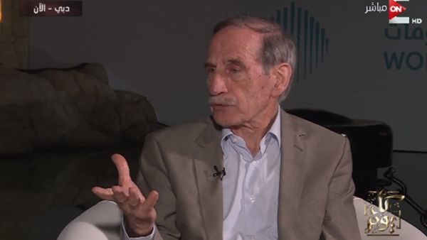 جهاد الخازن قال إن اللقاء جرى بمنزل مبارك في مصر الجديدة 