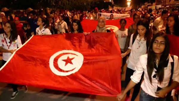 السلطات التونسية تحذر من هجمات بسيارات ملغومة تستهدف العاصمة
