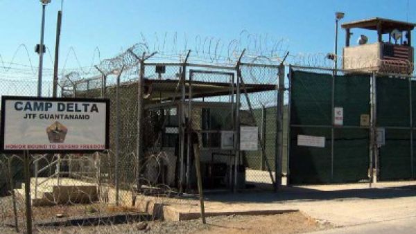 البنتاغون يسلم الكونغرس بحلول مساء الثلاثاء تقريره حول اغلاق غوانتانامو
