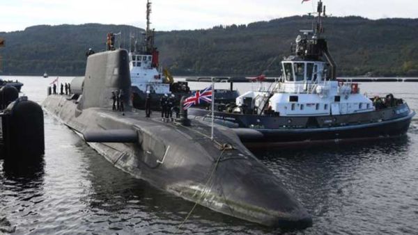 ديلي تلغراف: أوامر بتحرك غواصات بريطانية استعداداً لضرب النظام السوري
