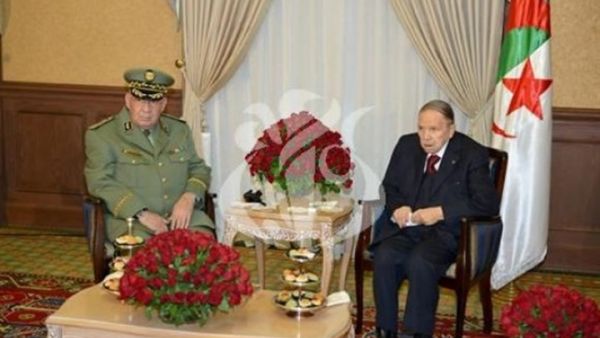 جدل قانوني بالجزائر حول تمديد ولاية بوتفليقة الرابعة