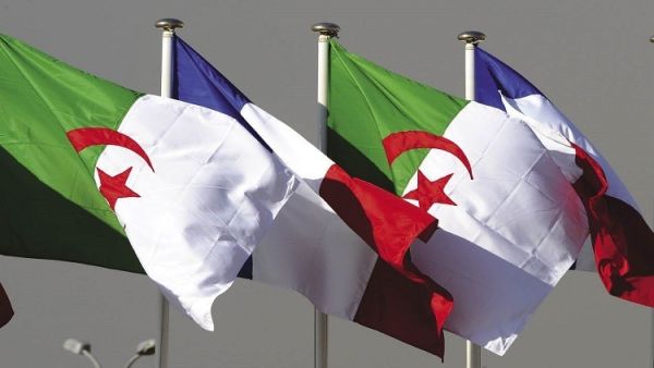 حرب كلامية بين الجزائر وفرنسا بسبب عملاء الاستعمار
