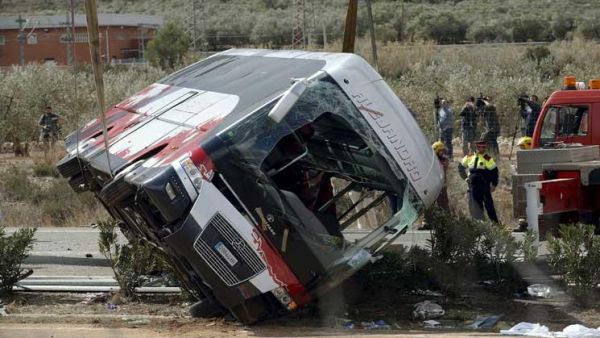 مقتل 13 طالباً وإصابة 43 في حادث مروري بشمال شرق إسبانيا