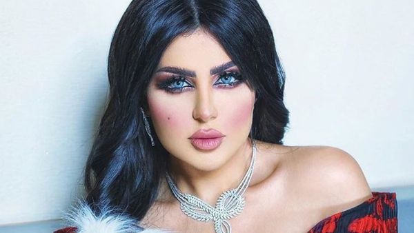 الإعلامية الكويتية حليمة بولند