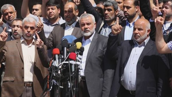 حماس هي أول من حذر من هذه الصفقة وخطورتها على القضية الفلسطينية 