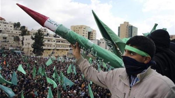 السنوار يؤكد دور الدعم الايراني في تعزيز قدرات حماس العسكرية
