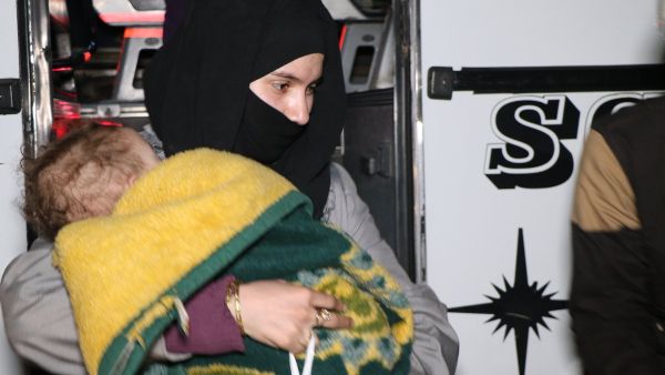 قوات النظام تهجر اهالي الغوطة 