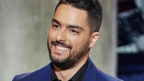 حسن الشافعي يفاجئ جمهوره بصورة من طفولته 